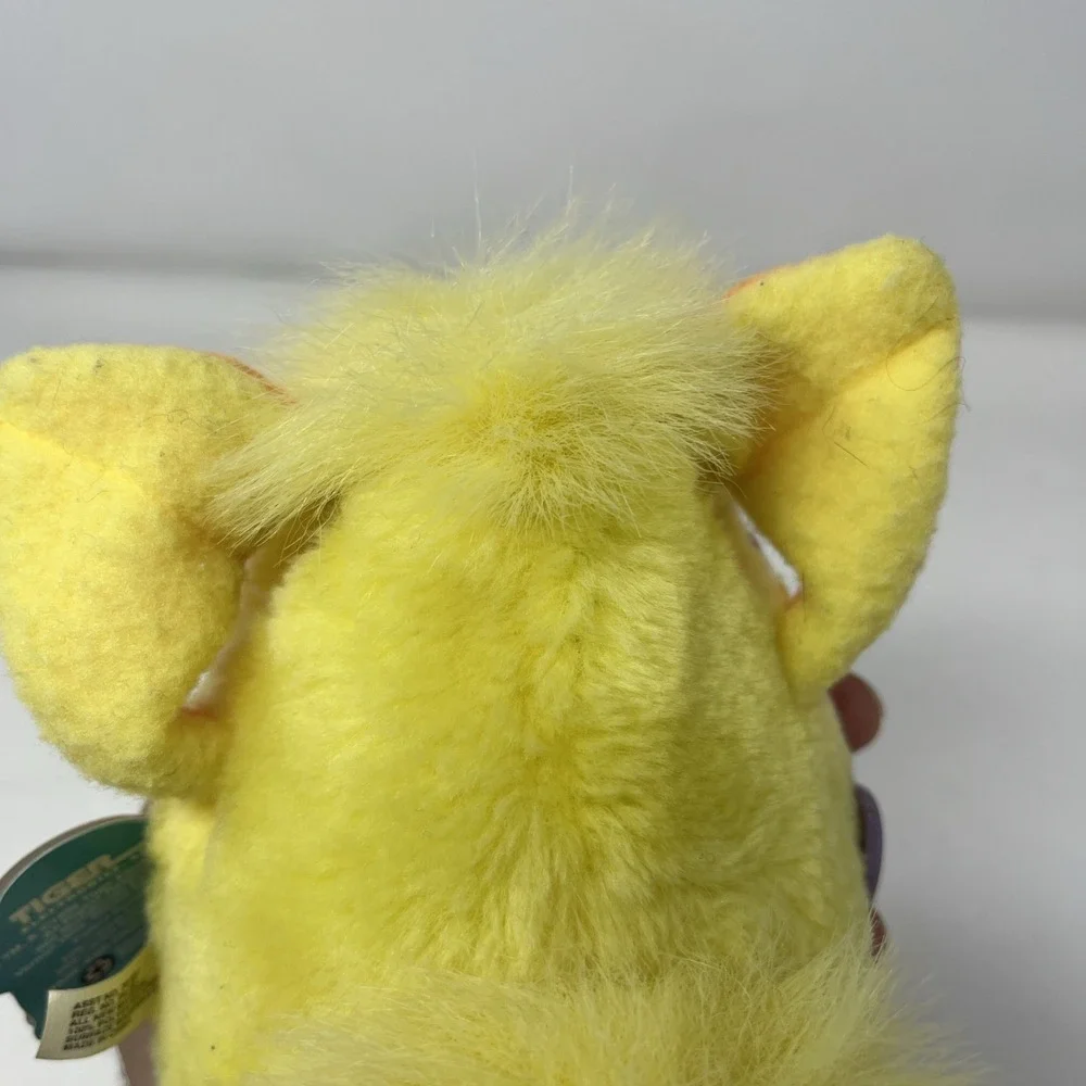 Furby Babies Sunny Baby Yellow 70-940 Blue Eyes Tiger  Electronics Working W Tag